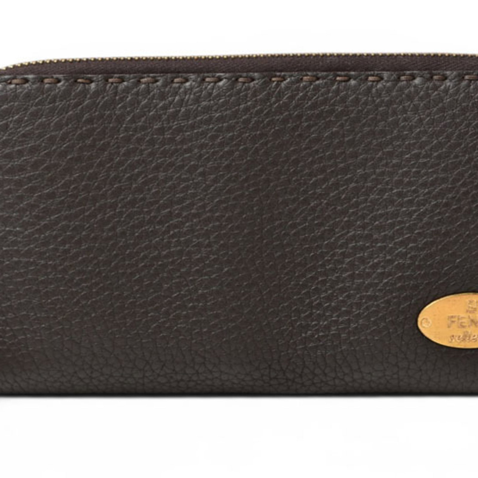 Coin purse leather case Fendi: Coin purse leather case Fendi Dark brown leather coin purse case from Fendi, measuring 10cm x 18.5cm x 2cm, features a classic design with a rich, luxurious feel. Made from high-quality leather, this