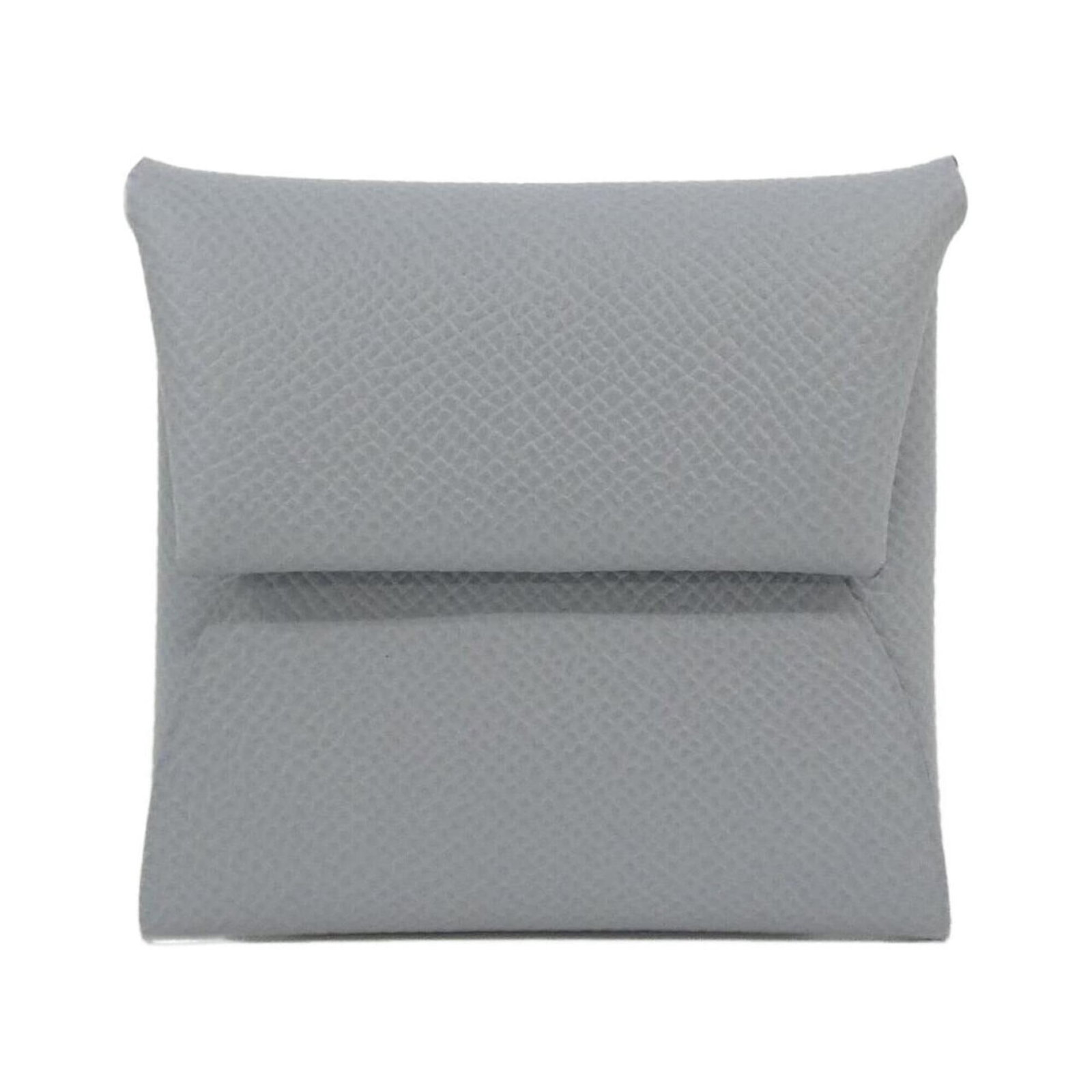 Hermes Coin Purse/ Coin Case Epsom Leather: Hermes Coin Purse/ Coin Case Epsom Leather Epsom leather coin purse/coin case from Hermes, featuring a sleek gray design. This compact accessory measures 8cm x 8.5cm and is made from high-quality