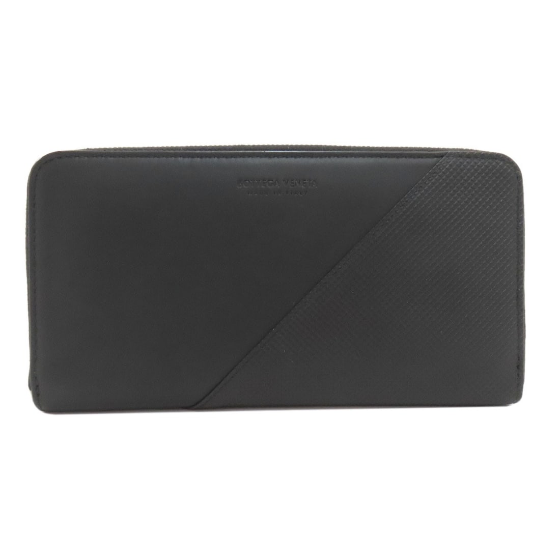Bottega Veneta Embossed Finish, Simple Design Long Wallet (With Coin: Bottega Veneta Embossed Finish, Simple Design Long Wallet (With Coin Bottega Veneta's iconic embossed finish adds a touch of sophistication to this sleek long wallet. Featuring a simple design and a