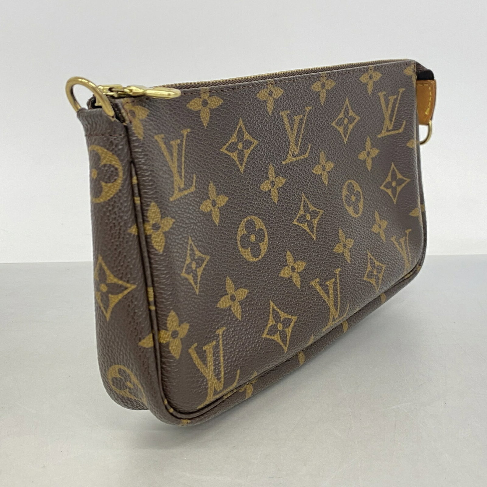 Louis Vuitton Pouch - 2