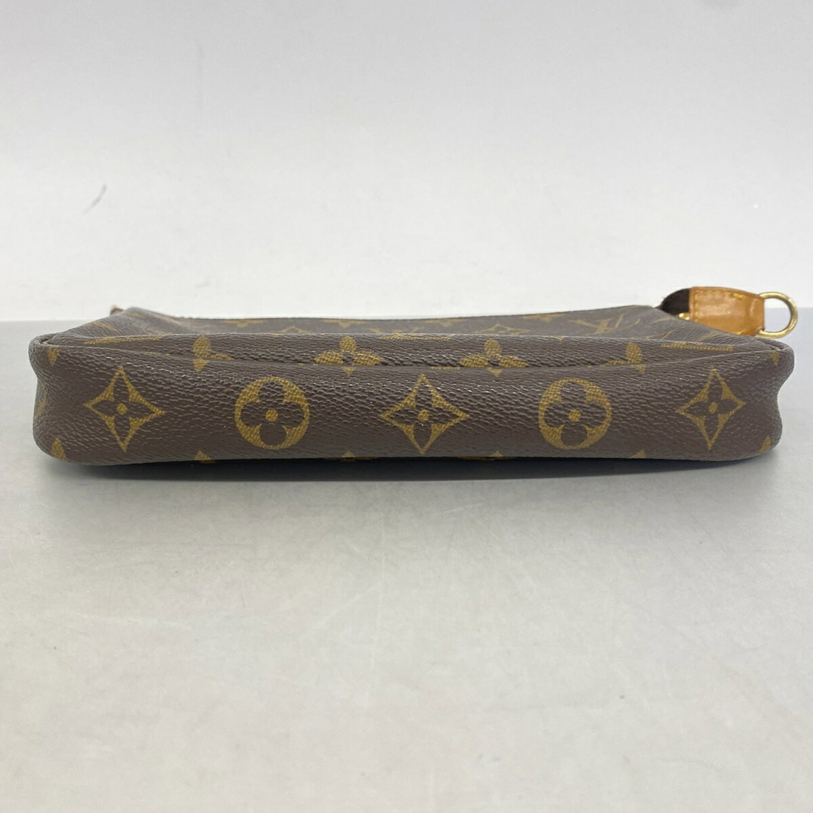 Louis Vuitton Pouch - 3