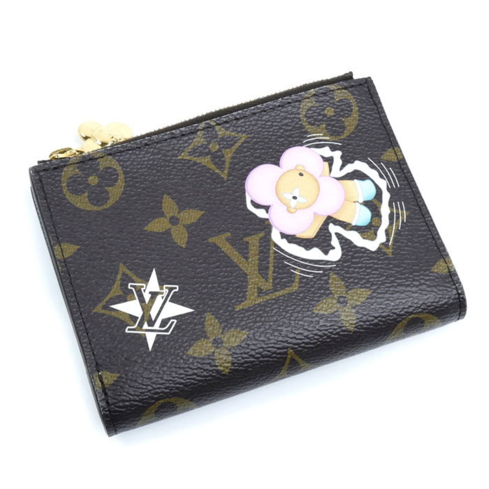 Louis Vuitton Wallet (Bi-Fold) Monogram: Louis Vuitton Wallet (Bi-Fold) Monogram Monogrammed luxury at its finest, this Louis Vuitton bi-fold wallet boasts the iconic monogram pattern in rich brown hues. Made from high-quality materials,