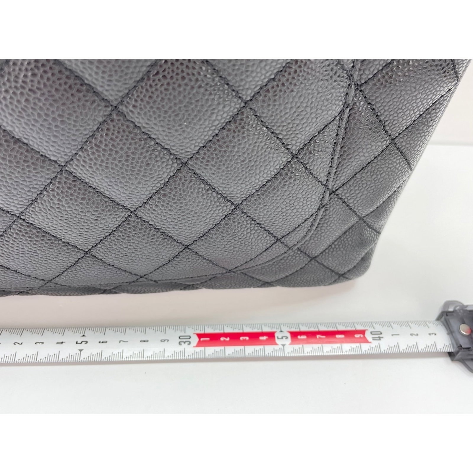 Chanel Tote Bag - 4