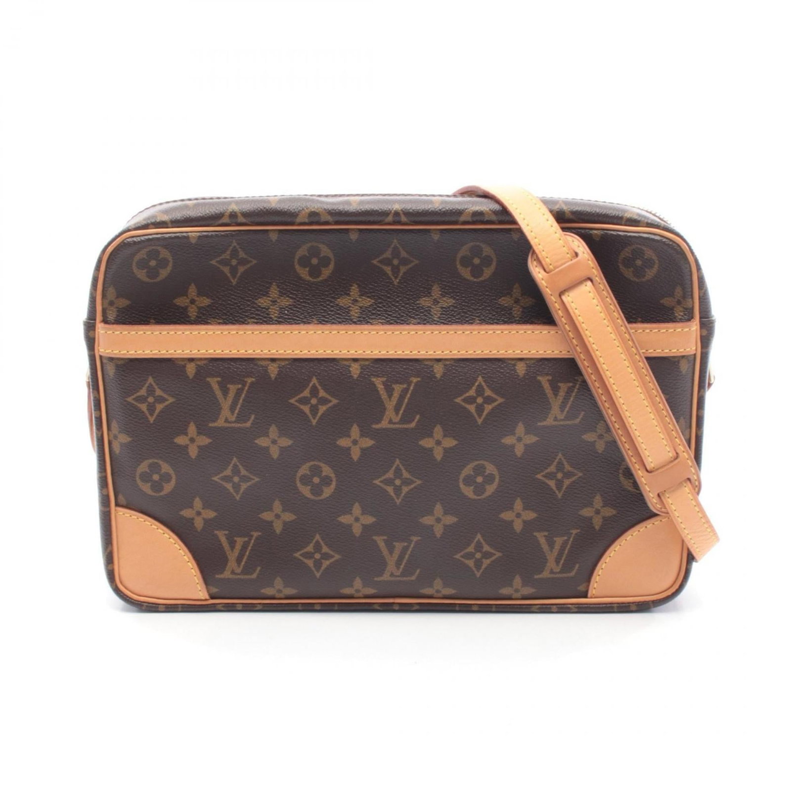 Shoulder Bag Coated Leather Louis Vuitton Handbag: Shoulder Bag Coated Leather Louis Vuitton Handbag Coated canvas and leather blend in this classic Louis Vuitton shoulder bag, boasting a timeless brown color and precise measurements. Measuring 19cm