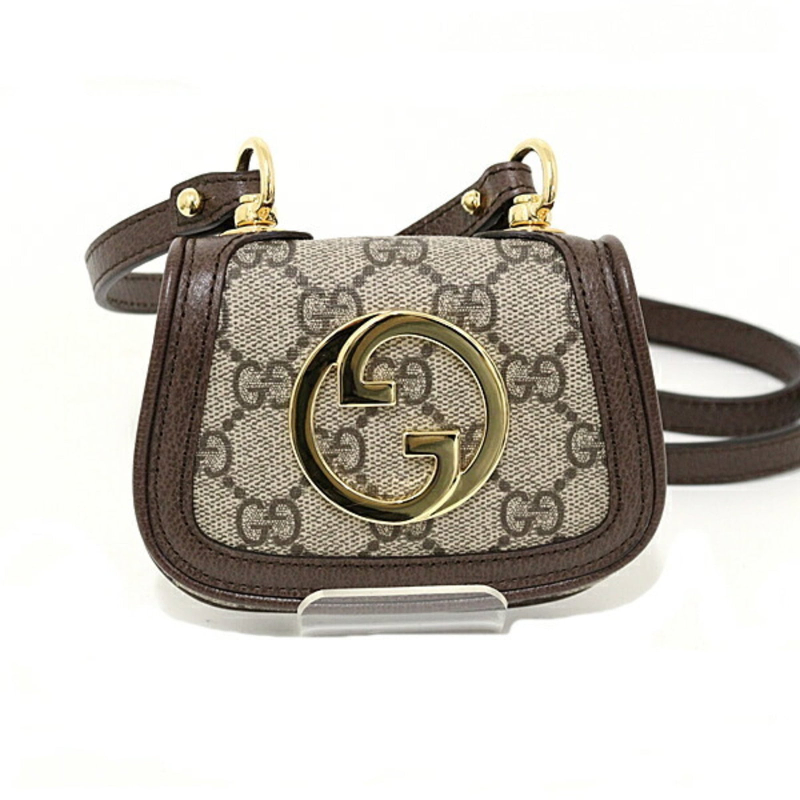 Gucci Supreme Gg Bag Shoulder: Gucci Supreme Gg Bag Shoulder Gucci Supreme Gg Bag Shoulder is a stylish shoulder bag made from GG Supreme material, featuring a classic beige color. Measuring 9cm x 12cm x 3.5cm, it comes with a box 