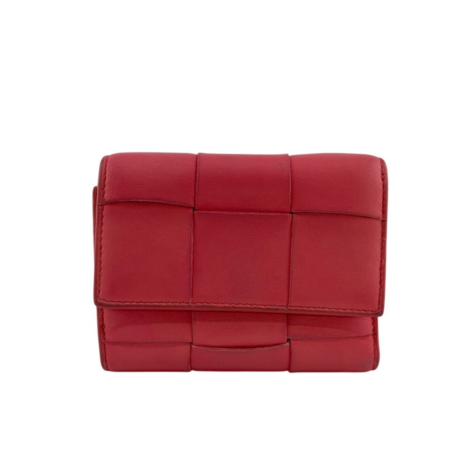 Bottega Veneta Wallet (Tri-Fold) Leather: Bottega Veneta Wallet (Tri-Fold) Leather Bottega Veneta's tri-fold wallet features a striking pink leather design, showcasing the brand's signature style. Made from high-quality leather, this wallet