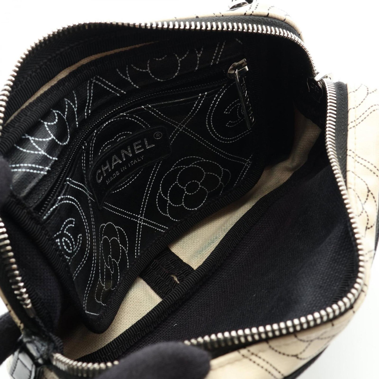 Canvas Coated Pouch Chanel - 3