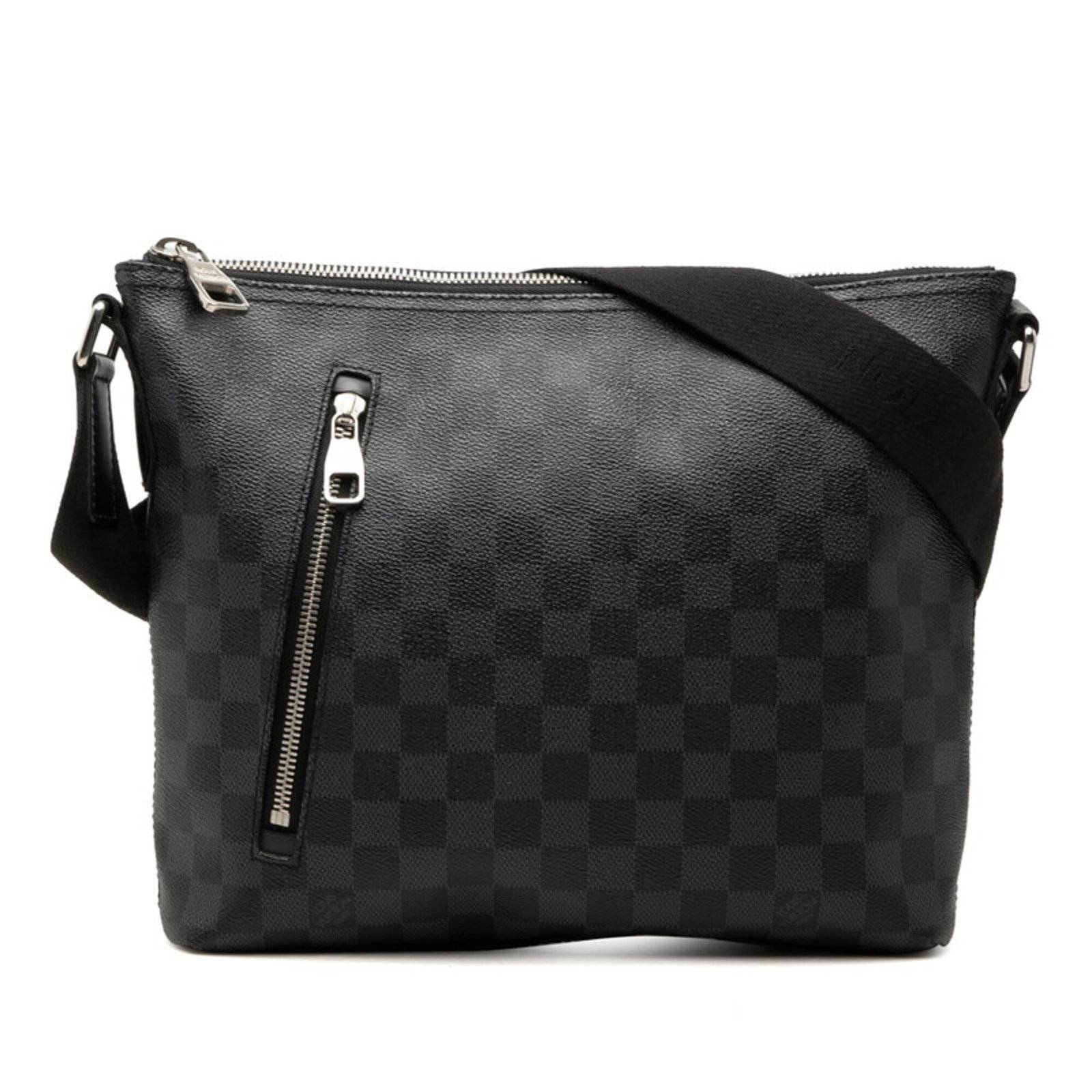 PVC Leather Louis Vuitton Shoulder Bag: PVC Leather Louis Vuitton Shoulder Bag PVC Leather Louis Vuitton Shoulder Bag features a unique blend of PVC and leather materials, giving it a distinctive look. The bag's Damier Graphite pattern