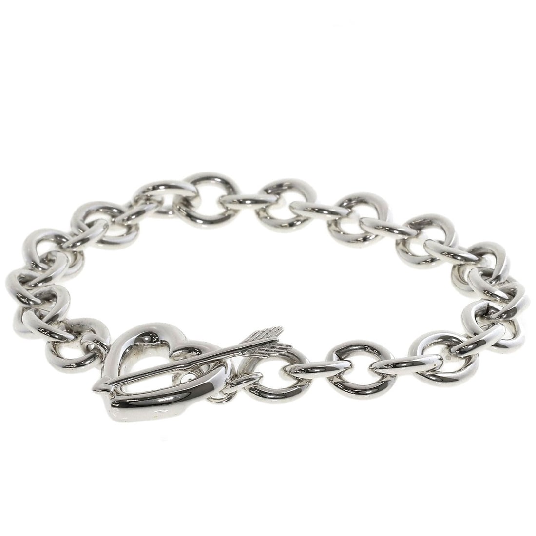 Tiffany & Co Heart Arrow Silver Bracelet: Tiffany & Co Heart Arrow Silver Bracelet Silver Tiffany & Co Heart Arrow Bracelet, featuring a sleek and modern design with a silver finish, bears a signature. This stylish bracelet is made from