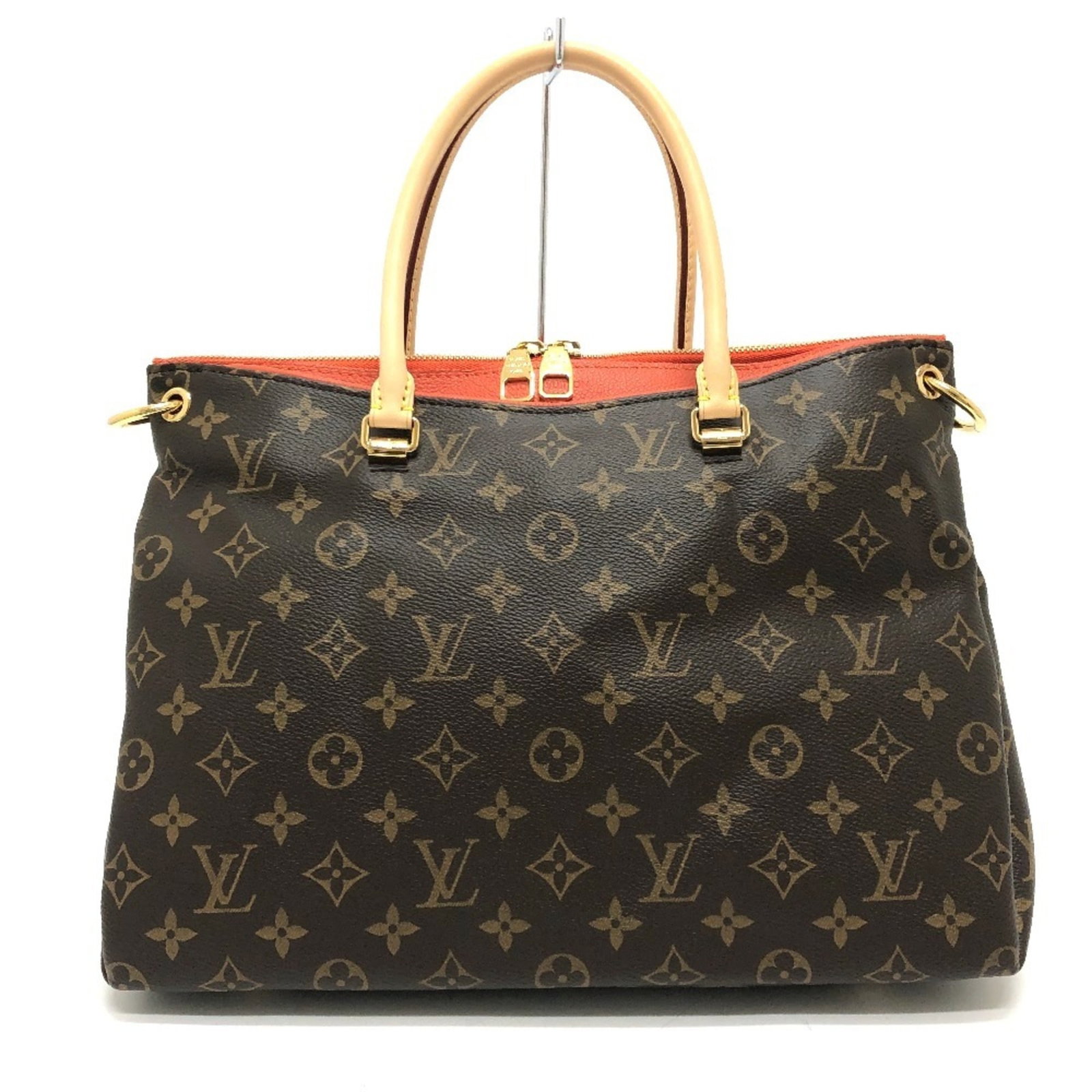 Monogram Louis Vuitton Handbag Shoulder: Monogram Louis Vuitton Handbag Shoulder Monogram Louis Vuitton Handbag Shoulder is a stylish and elegant shoulder bag with a classic design. This brown bag features the iconic Monogram pattern and is 