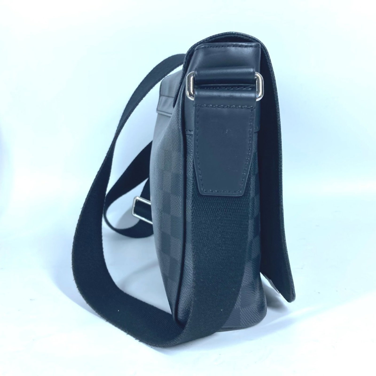 Louis Vuitton Graphite Damier Bag - 3