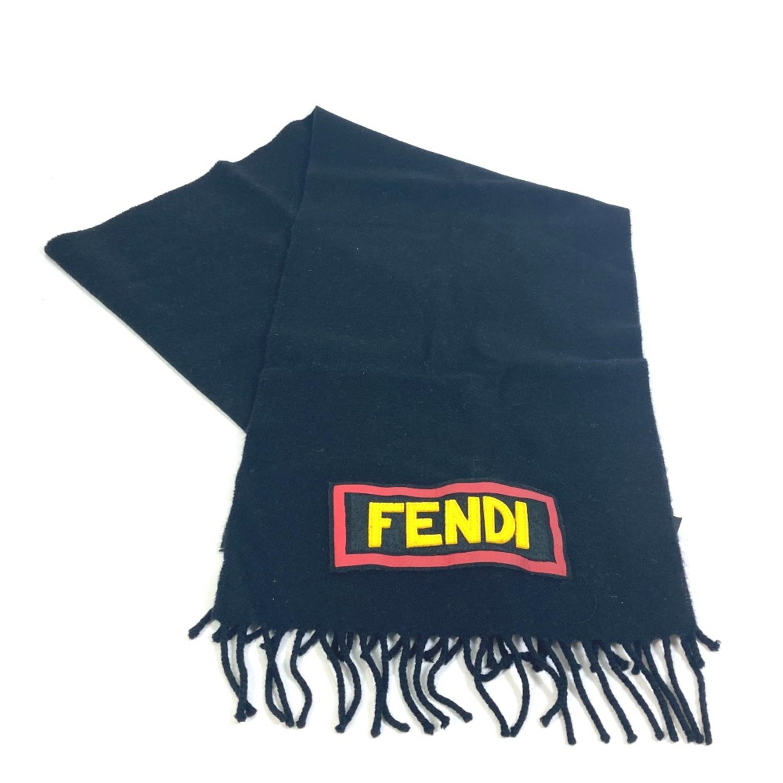 Stole wool: Stole wool Stole wool from Fendi, measuring 28cm x 164cm in width and height, with a black wool color and a masculine cut. The stole features a straightforward, no-fringe design, making it a simple ye