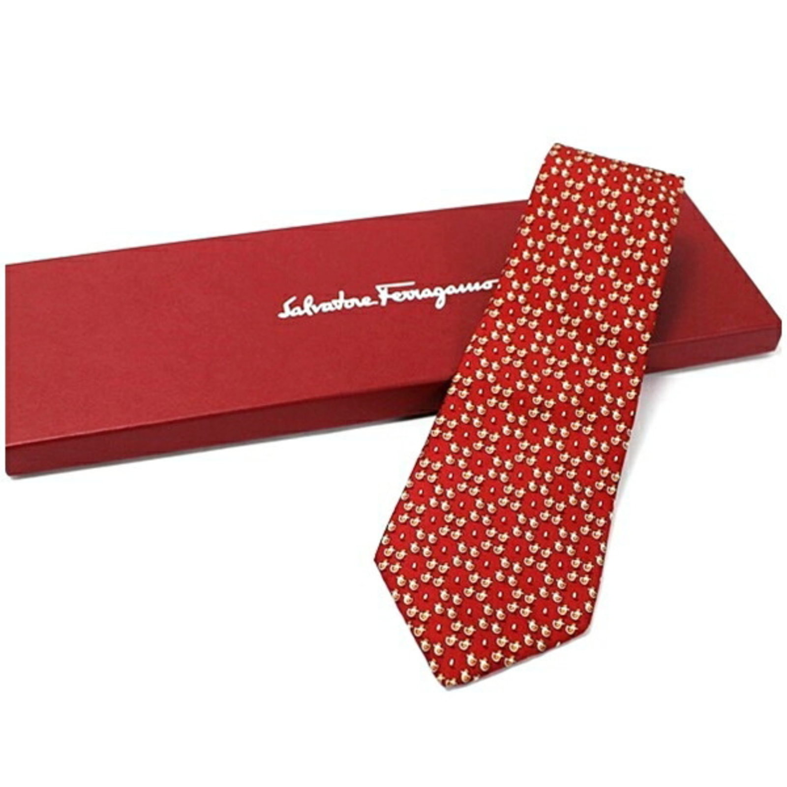 Ferragamo Salvatore Silk Cravat: Ferragamo Salvatore Silk Cravat Silk cravat with a vibrant red color, crafted from high-quality material, and presented in a luxurious box. The cravat measures 9.5cm in width, making it a stylish