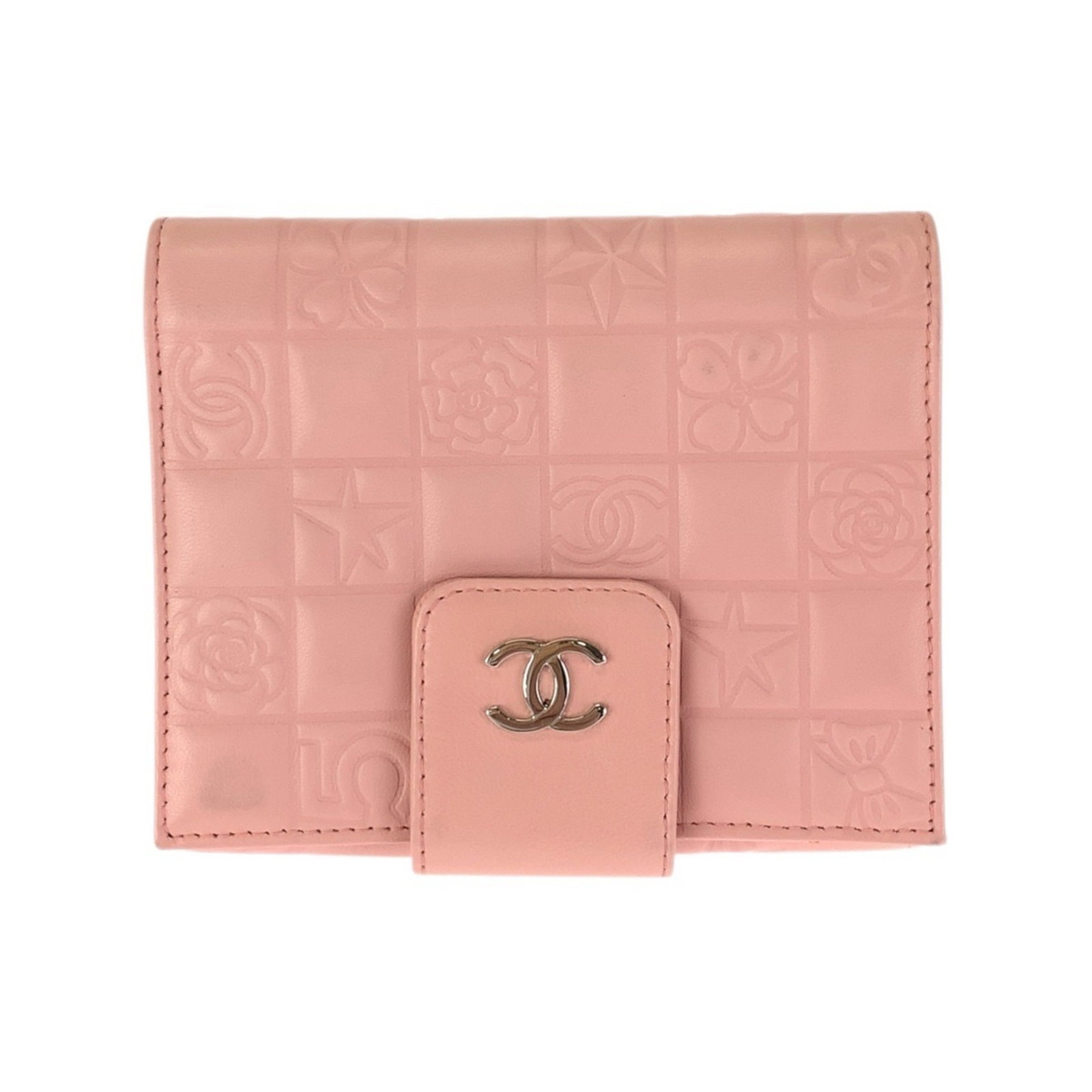 Chanel Wallet (Bi-Fold) Leather: Chanel Wallet (Bi-Fold) Leather Pink lambskin Chanel bi-fold wallet from France, featuring a classic design and timeless style. This vintage leather wallet measures 10cm x 12cm x 2cm and bears a