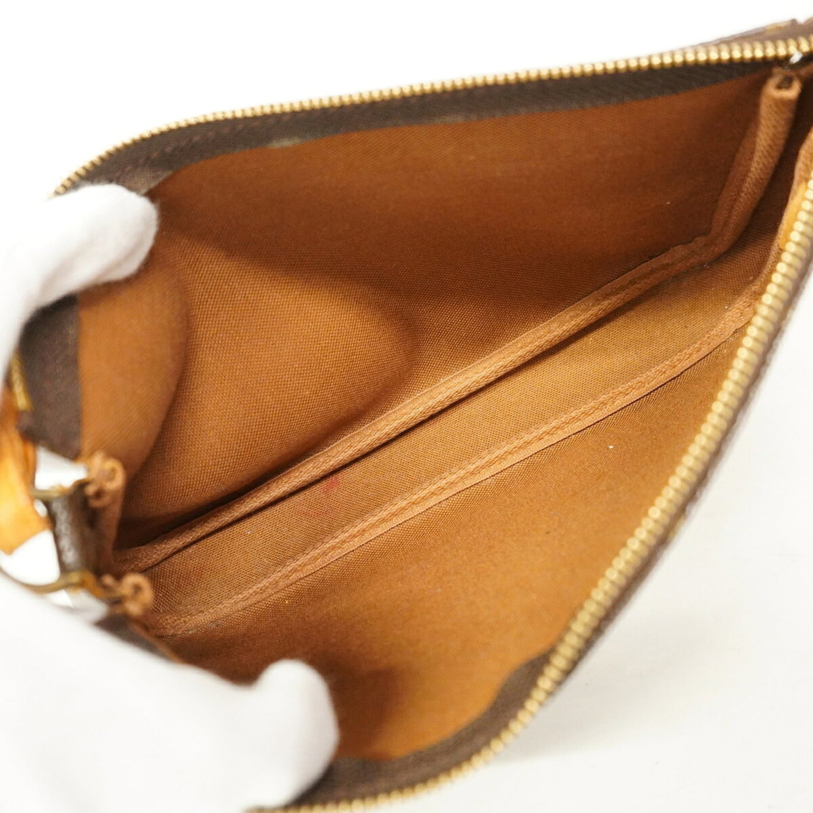 Louis Vuitton Pouch - 4