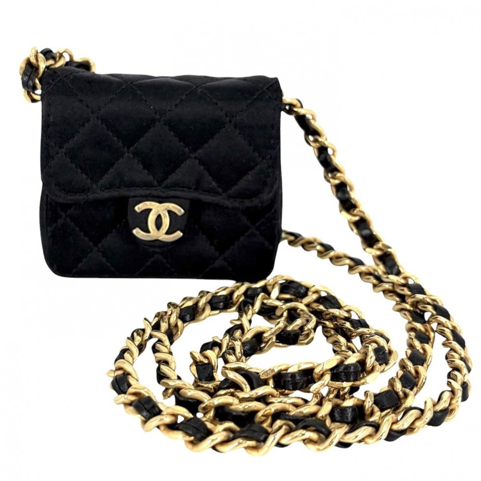Satin Chanel Pochette Bag Shoulder: Satin Chanel Pochette Bag Shoulder Satin Chanel Pochette Bag Shoulder - A sleek and sophisticated shoulder bag made from luxurious satin, this pochette measures 7cm x 7.5cm x 2.5cm and features a clas