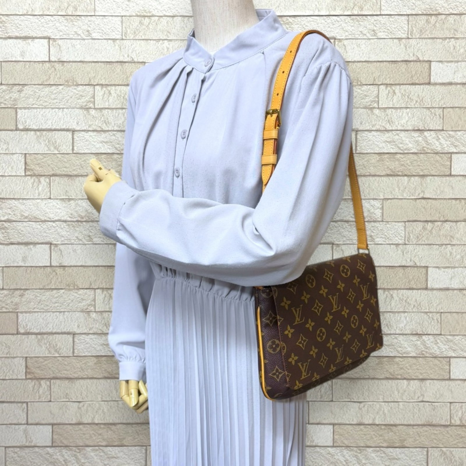 Shoulder Bag Monogram Louis Vuitton - 2