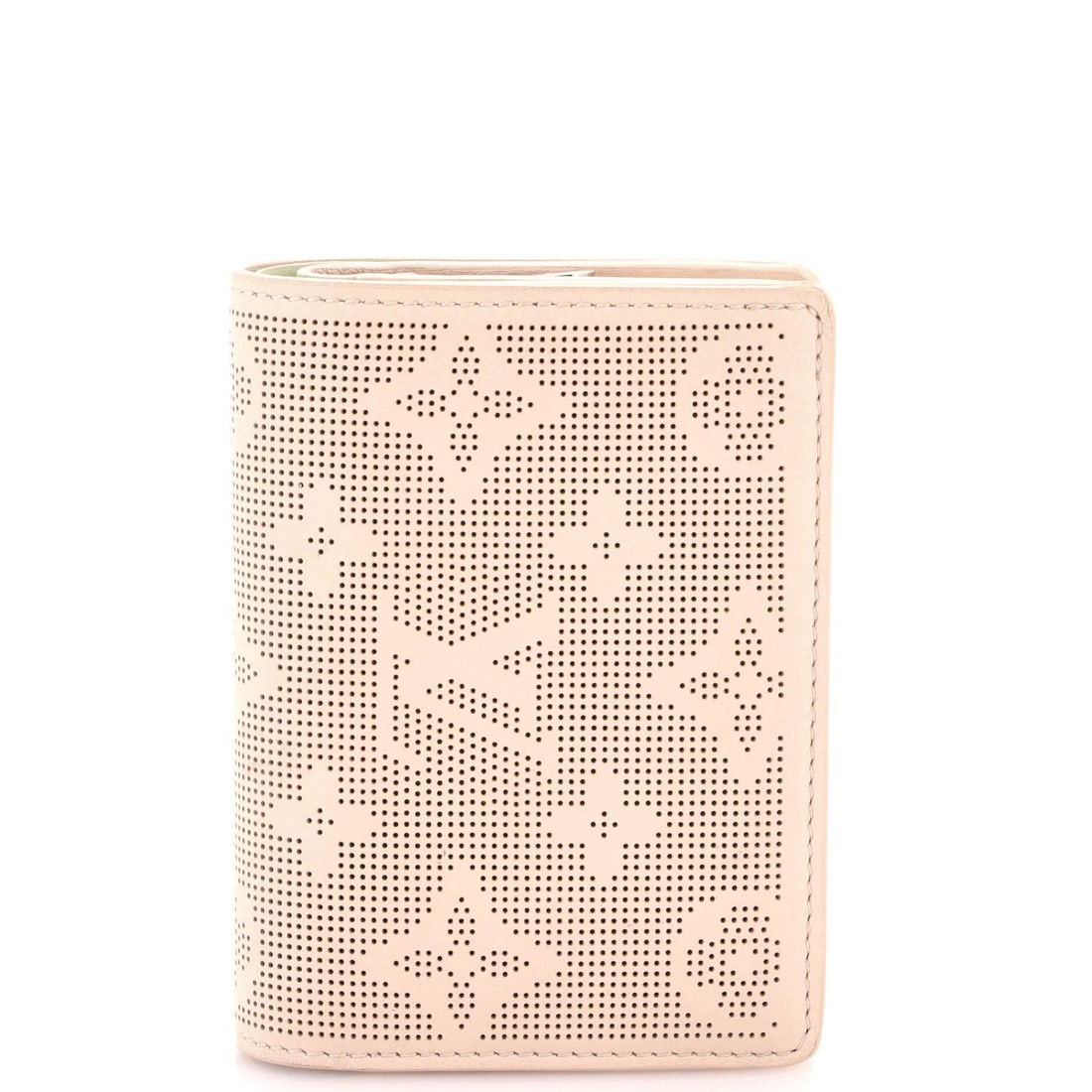 Leather Wallet Clea Reverse Mahina Louis Vuitton: Leather Wallet Clea Reverse Mahina Louis Vuitton Neutral-colored Louis Vuitton Clea Wallet features Reverse Mahina leather exterior with minor scuffs and creasing. The interior boasts green leather