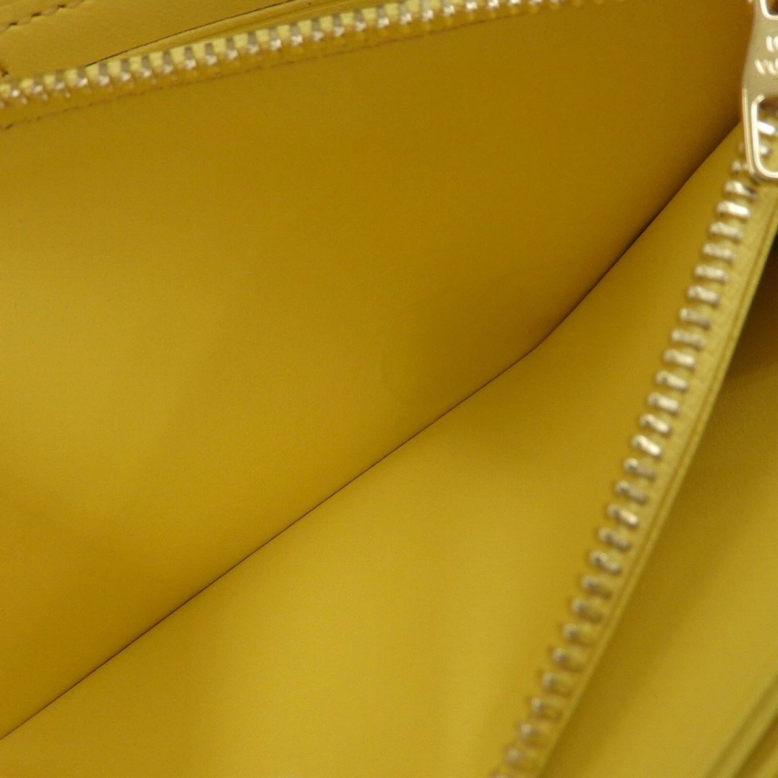 Louis Vuitton Wallet (Bi-Fold) - 4