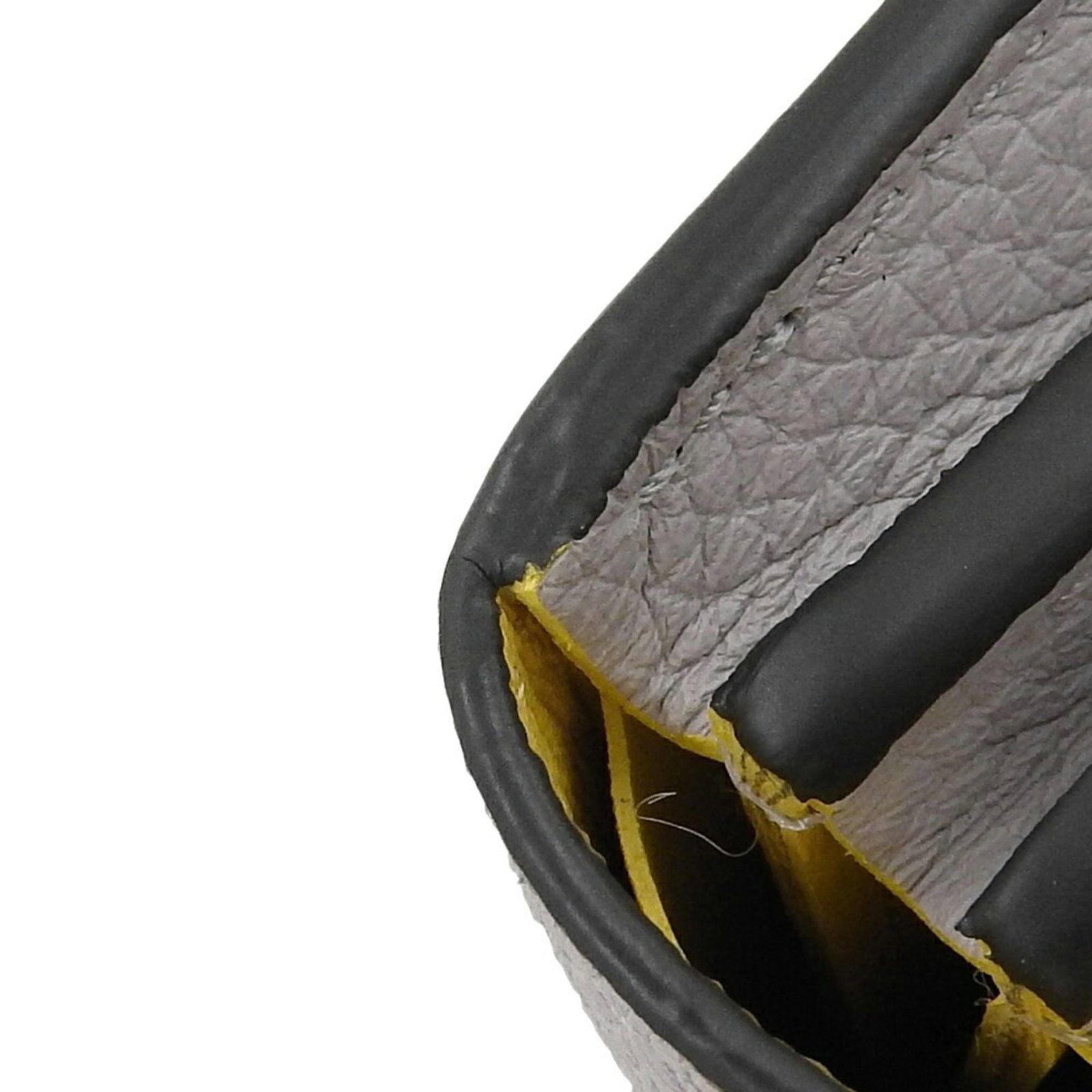 Louis Vuitton Wallet (Bi-Fold) - 6