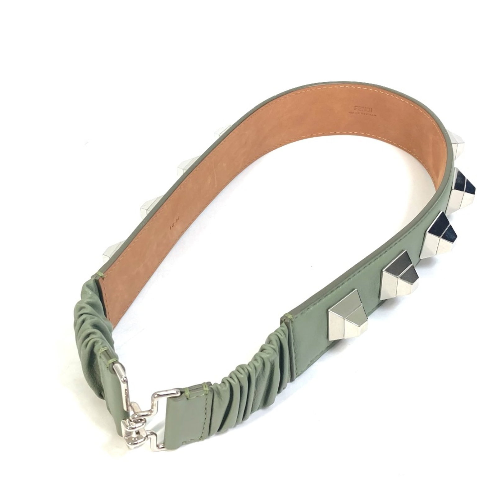 Standard Belt Fendi Leather: Standard Belt Fendi Leather Standard Fendi Leather BeltMade from high-quality Fendi leather, this standard belt boasts a classic design with a 1.5inch wide band and a total length of 26.0inch. The