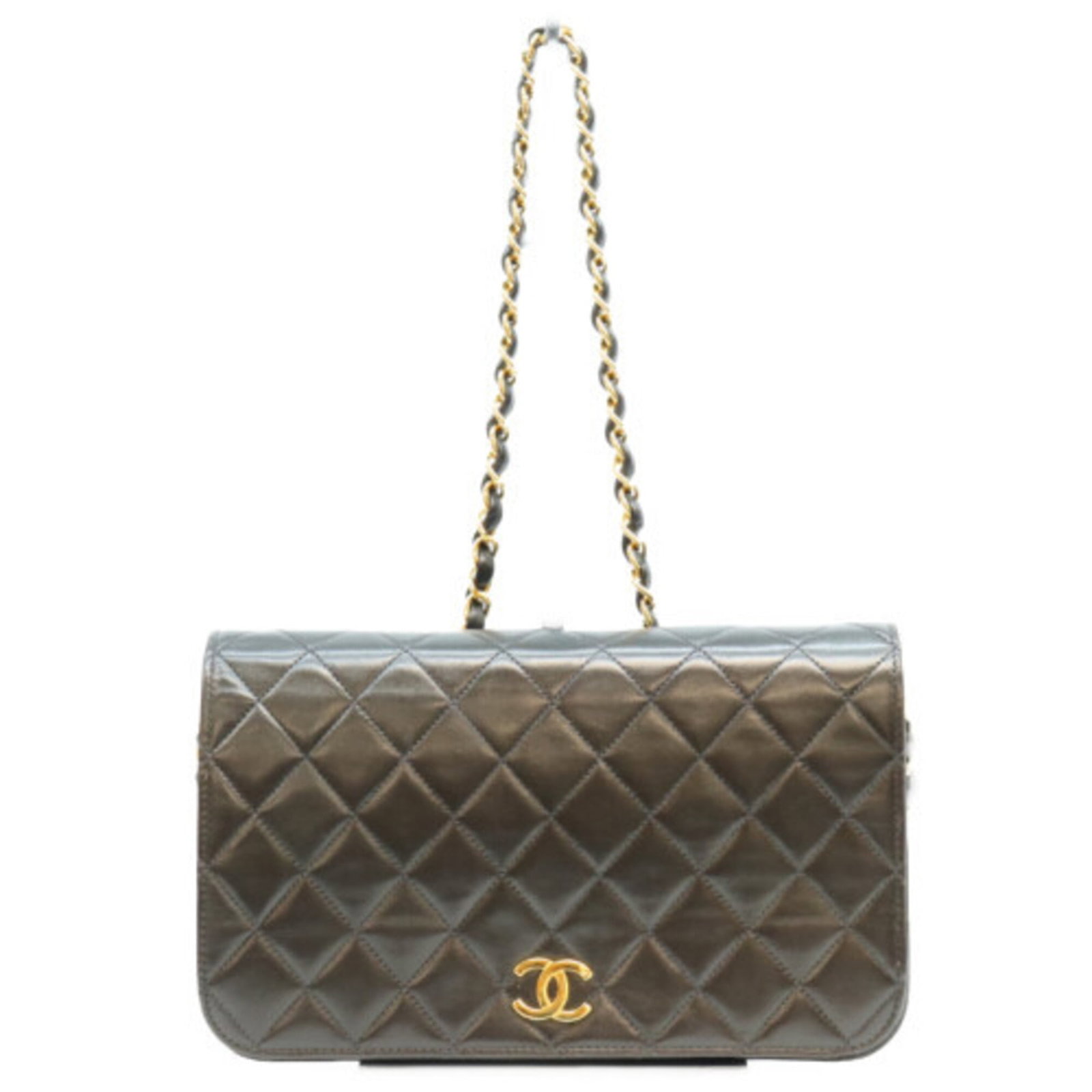 Shoulder Bag Leather Chanel: Shoulder Bag Leather Chanel Black lambskin leather shoulder bag from Chanel, featuring gold hardware and a sleek design. This compact bag measures 14.5cm x 23.5cm x 4cm, making it a versatile and