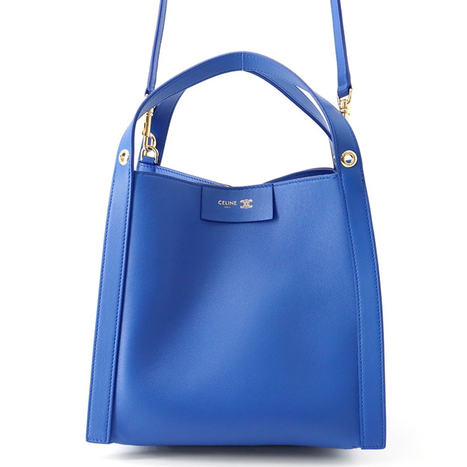 Celine Handbag Leather: Celine Handbag Leather Royal blue Celine handbag made from high-quality leather, featuring a classic design with a signature. Measuring 21cm x 22.5cm x 17cm, this stylish accessory is a great