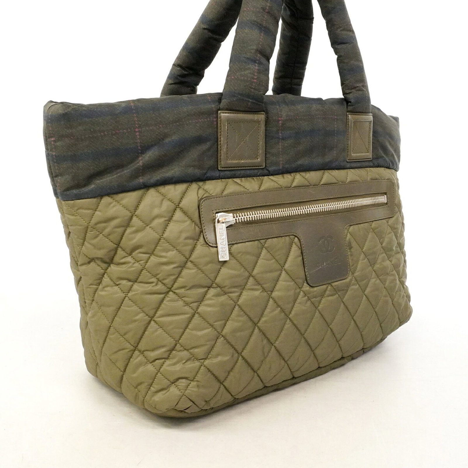 Nylon Handbag Chanel - 2
