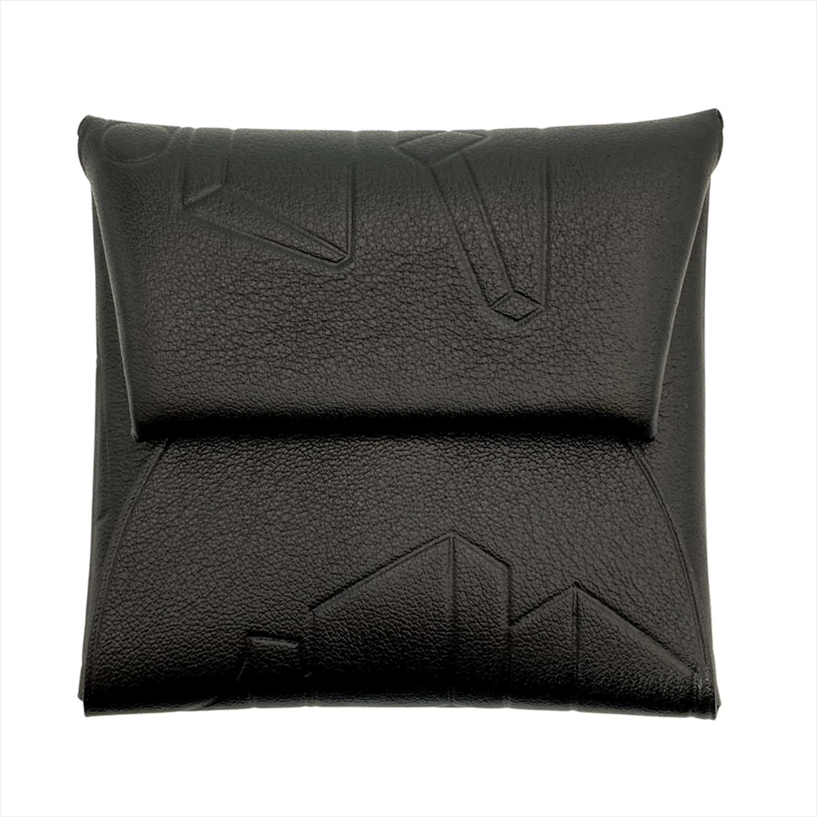 Hermes Coin Purse/ Coin Case Swift Leather: Hermes Coin Purse/ Coin Case Swift Leather Swift leather coin purse/coin case from Hermes, measuring 8cm x 8.4cm x 1.5cm, features a sleek black design. Made from high-quality swift leather, this