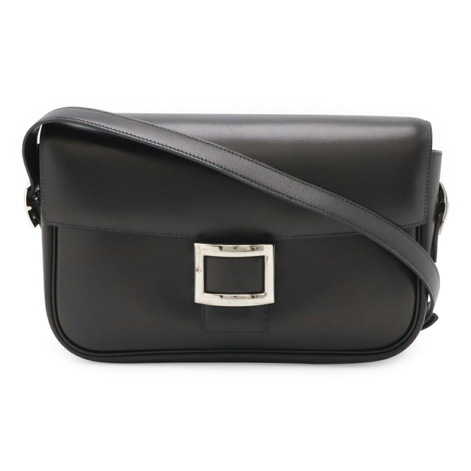 Calf Leather Shoulder Bag Box Hermes: Calf Leather Shoulder Bag Box Hermes Box calf leather shoulder bag with sleek black design, measuring 17.5cm x 26cm x 5.5cm. Made from high-quality Box calf leather, this bag boasts a classic and