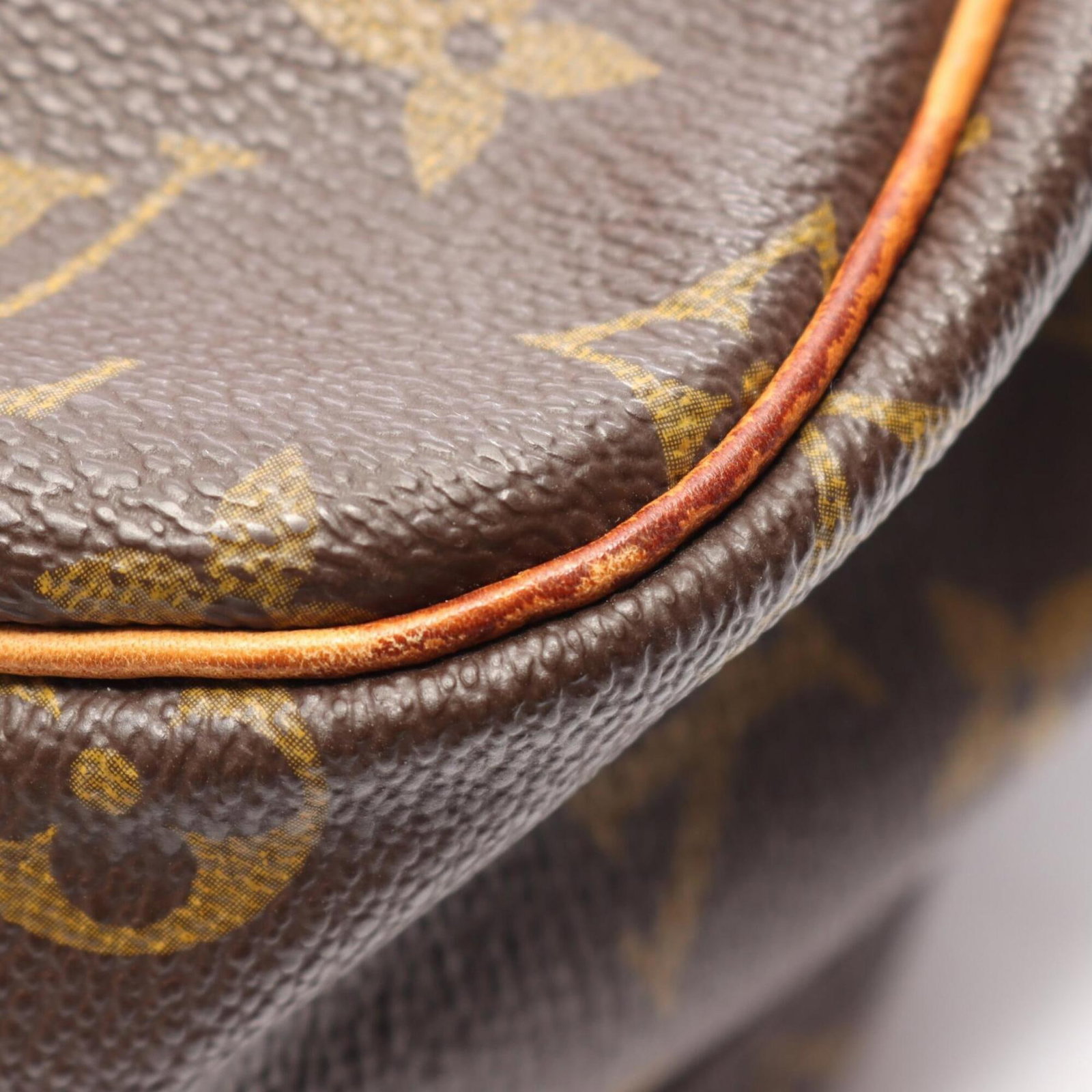 Louis Vuitton Handbag Monogram Leather - 7