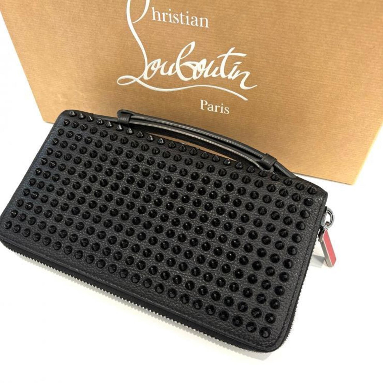 Long Wallet Leather Christian Louboutin Bi Fold: Long Wallet Leather Christian Louboutin Bi Fold Item Specifics: Brand: Christian Louboutin Type: Long wallet (bi-fold) Gender: Women Material: Leather Leather/Fur Type: Calfskin Color: Black, Red colo