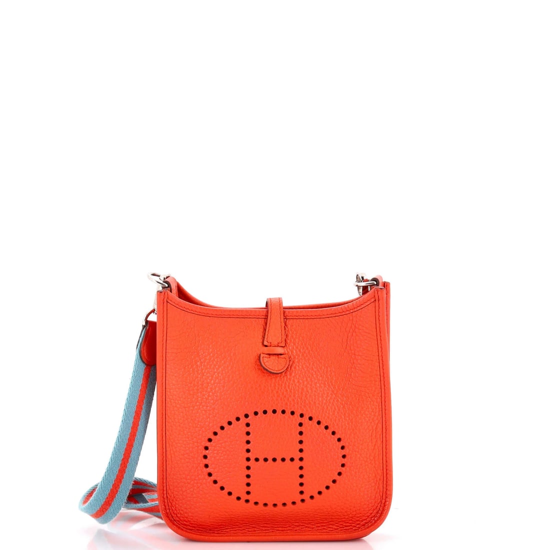 Evelyne Bag Gen III Clemence Hermes TPM: Evelyne Bag Gen III Clemence Hermes TPM The Evelyne Bag Gen III Clemence TPM from Hermes boasts a vibrant orange exterior, complemented by raw leather interior and palladium hardware. With its cross