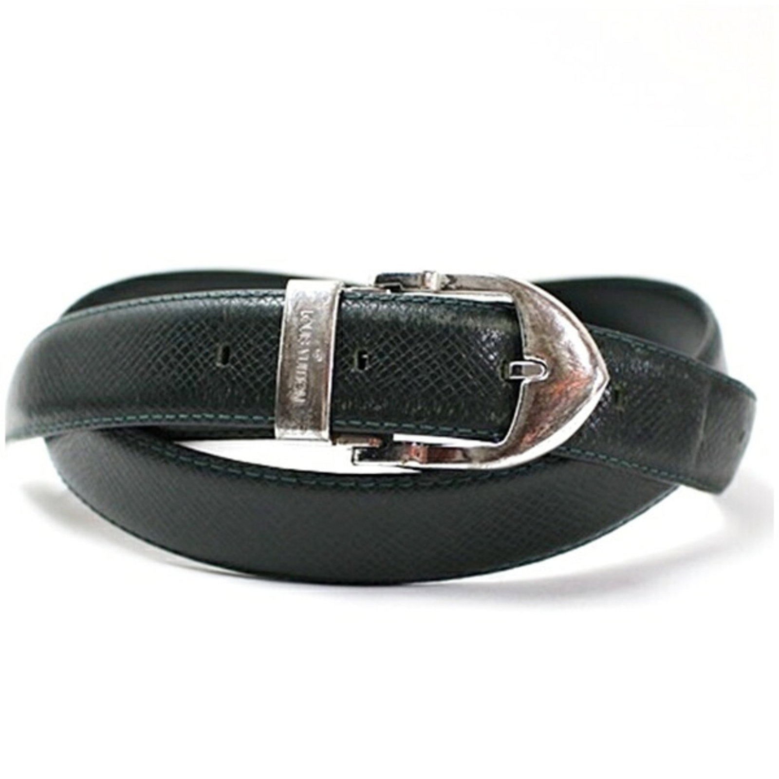 Standard belt by Louis Vuitton: Standard belt by Louis Vuitton Dark green leather standard belt by Louis Vuitton, available in lengths of 91cm to 105cm. Made from high-quality leather, this classic belt features a timeless design th