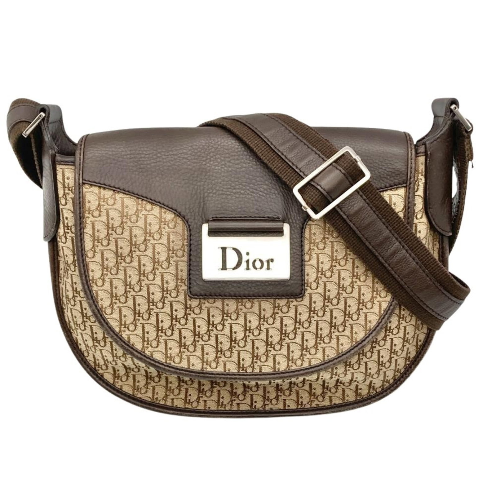 Jacquard Leather Shoulder Bag Christian Dior: Jacquard Leather Shoulder Bag Christian Dior Jacquard leather craftsmanship meets timeless elegance in this Christian Dior Trotter shoulder bag, featuring a rich brown color and sleek silver