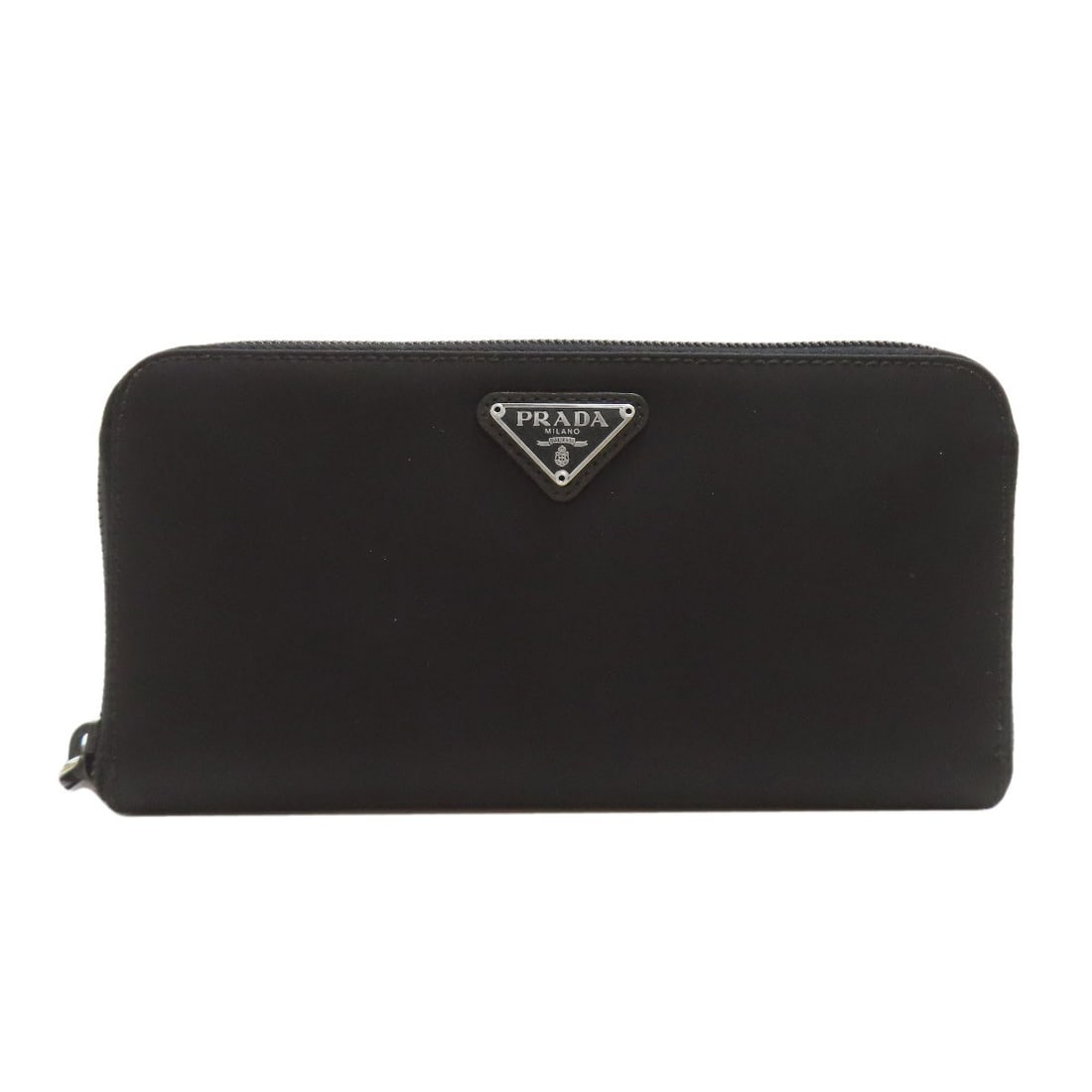 Logo M506 Prada Wallet Nylon With Coin Long Hardware: Logo M506 Prada Wallet Nylon With Coin Long Hardware Black nylon Prada wallet with coin pocket and long hardware design. This style features a classic long wallet with a coin pocket, ideal for