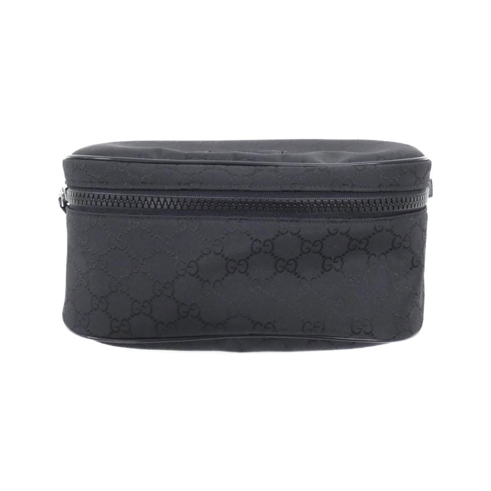 Shoulder Bag Nylon Gucci: Shoulder Bag Nylon Gucci Black Nylon Gucci shoulder bag with silver hardware, measuring 12cm x 25cm x 13cm. This nylon bag features a sleek design and durable construction. The bag's black color and