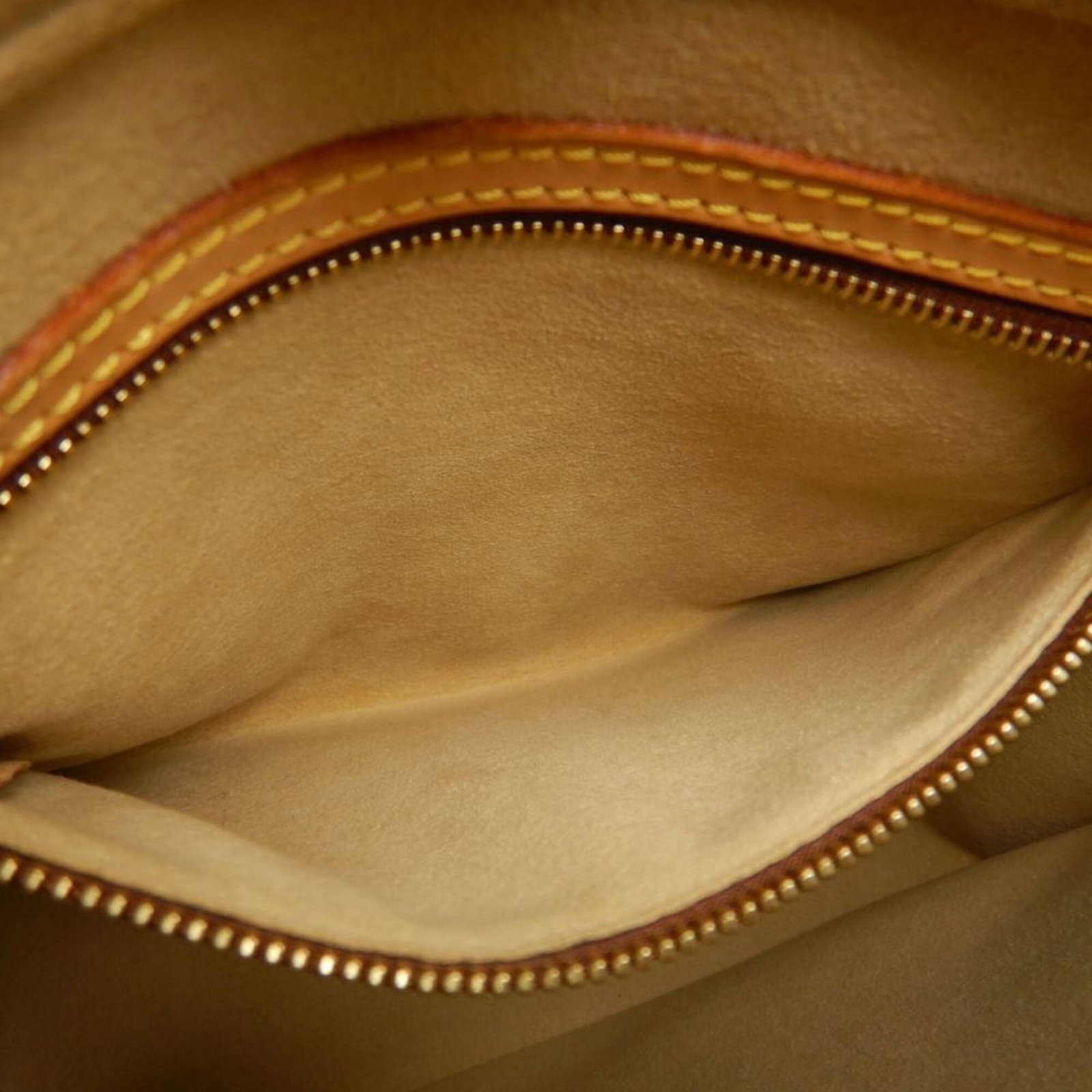 Shoulder Bag Monogram Louis Vuitton - 18