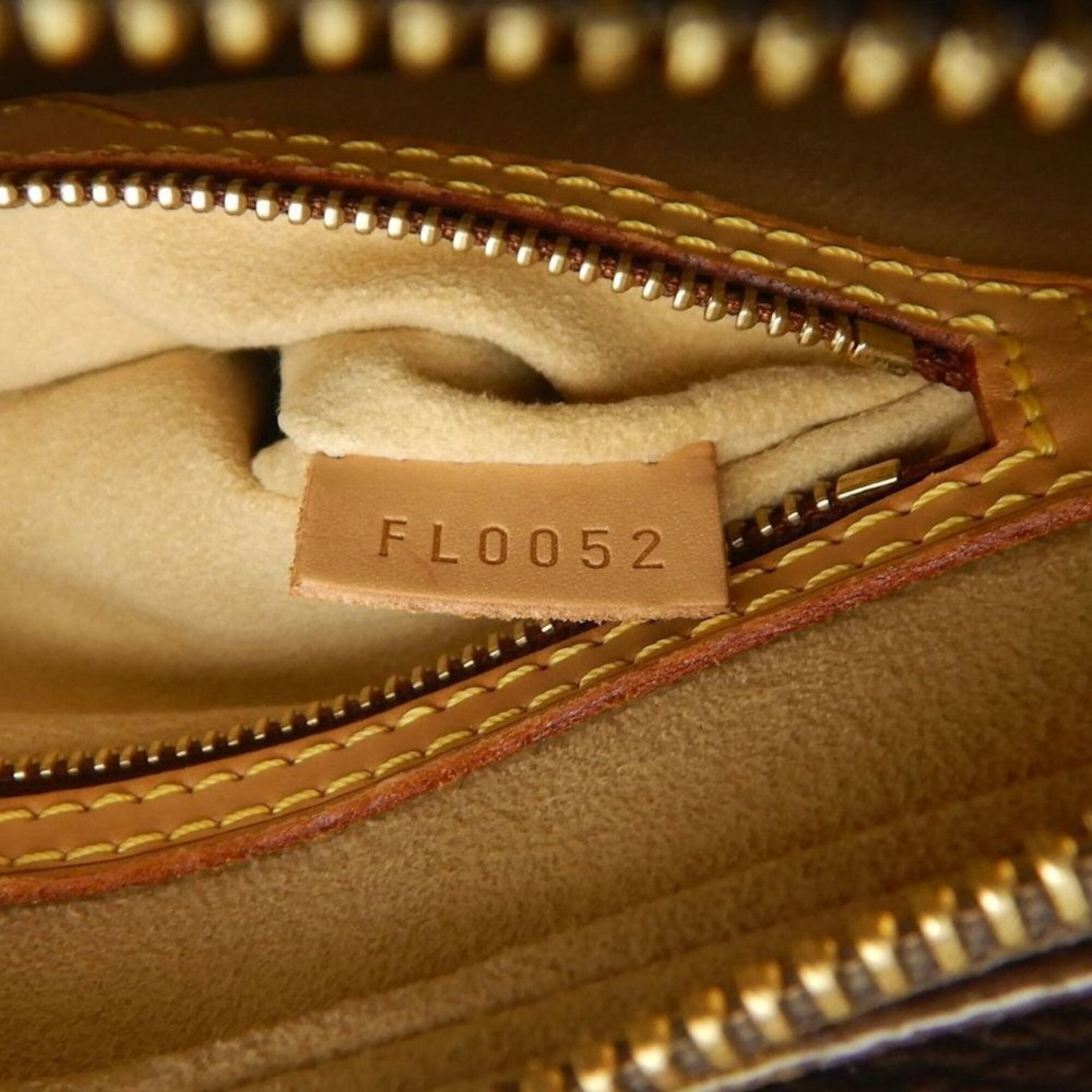 Shoulder Bag Monogram Louis Vuitton - 19