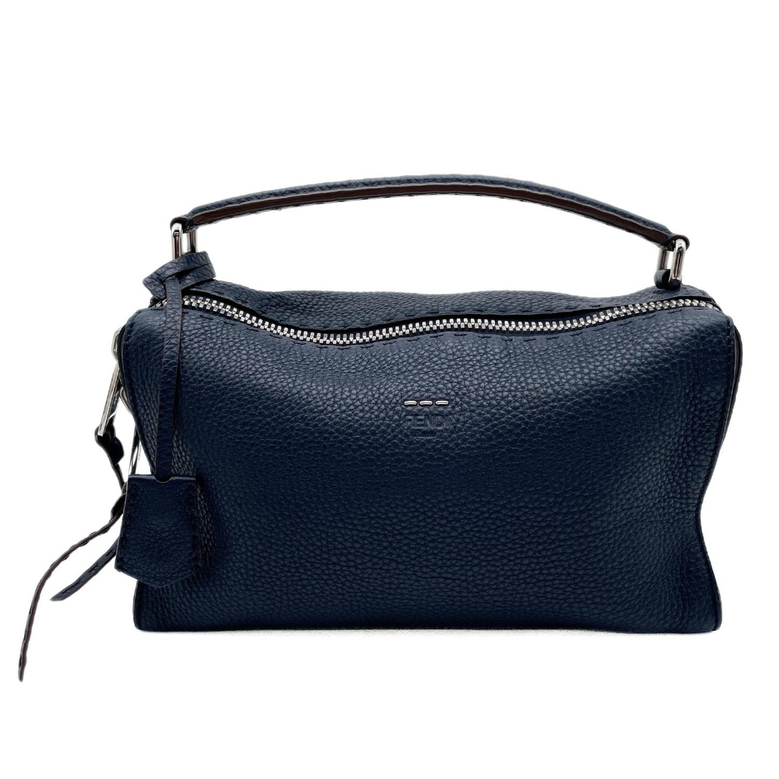Boston Bag Leather Fendi Shoulder: Boston Bag Leather Fendi Shoulder Boston Bag Leather Fendi Shoulder is a navy leather shoulder bag with a size of 17cm x 29cm x 14.5cm. The bag features a classic design with a structured shape and a