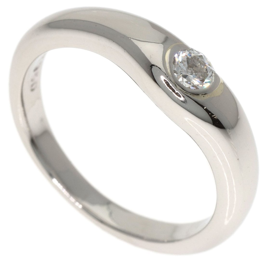 Tiffany&Co. Curved Band Diamond Ring Platinum Pt950: Tiffany&Co. Curved Band Diamond Ring Platinum Pt950 Tiffany&Co.'s Curved Band Diamond Ring is a stunning piece of platinum jewelry, featuring a silver diamond set against a silver band. The ring's