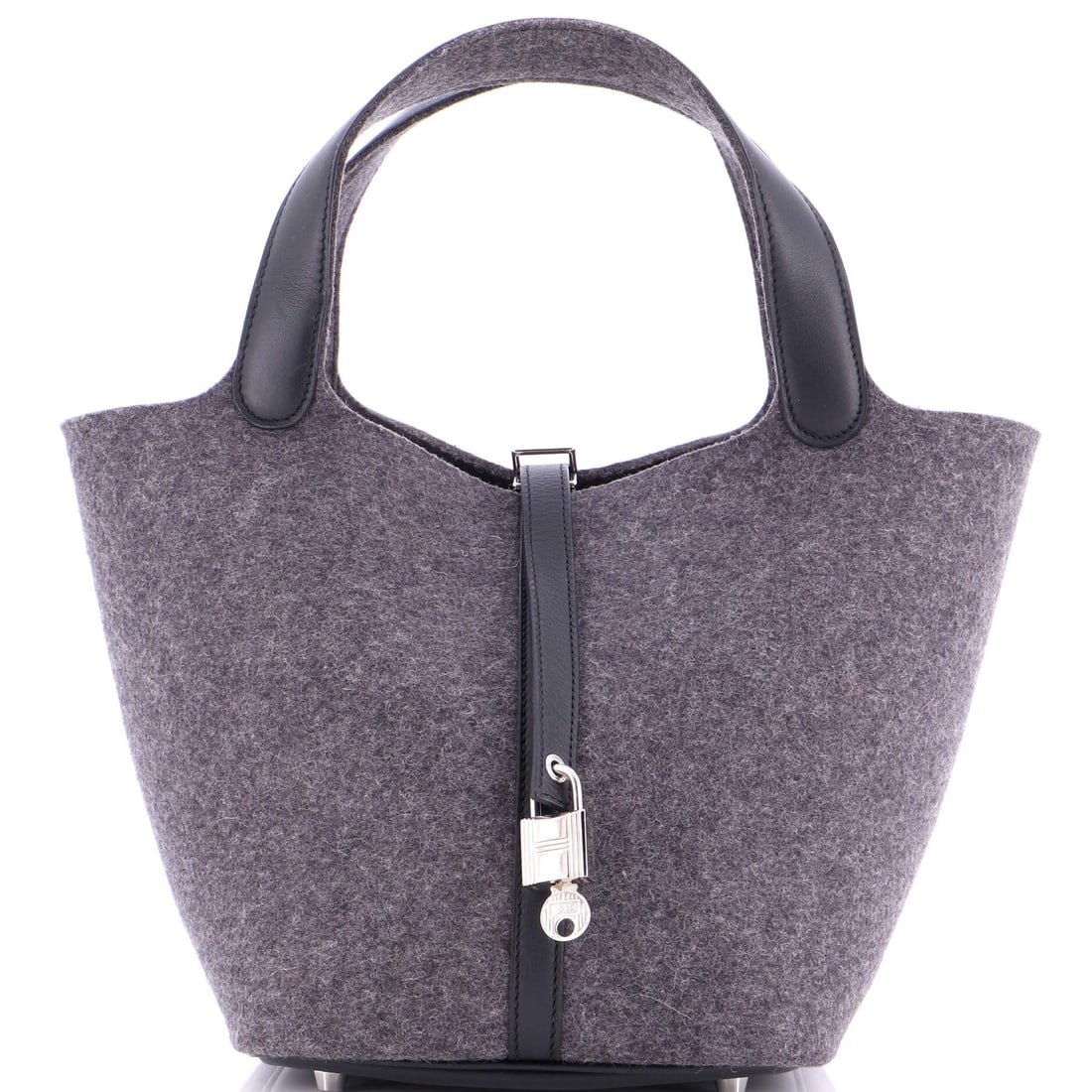 Picotin Lock Bag Felt Leather MM: Picotin Lock Bag Felt Leather MM The Picotin Lock Bag Felt Leather MM features a sleek, gray exterior made from high-quality felt leather, complemented by palladium hardware. Measuring 8.5" in
