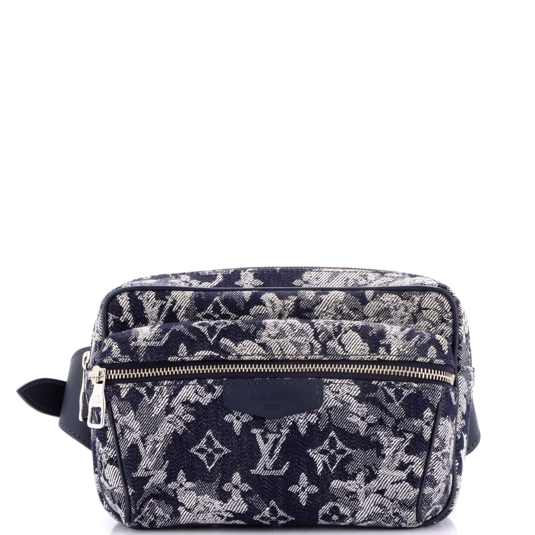Louis Vuitton Outdoor Monogram Tapestry BumBag Canvas: Louis Vuitton Outdoor Monogram Tapestry BumBag Canvas This Louis Vuitton Outdoor Monogram Tapestry BumBag Canvas features a striking blue exterior with the iconic monogram pattern, crafted from high-q