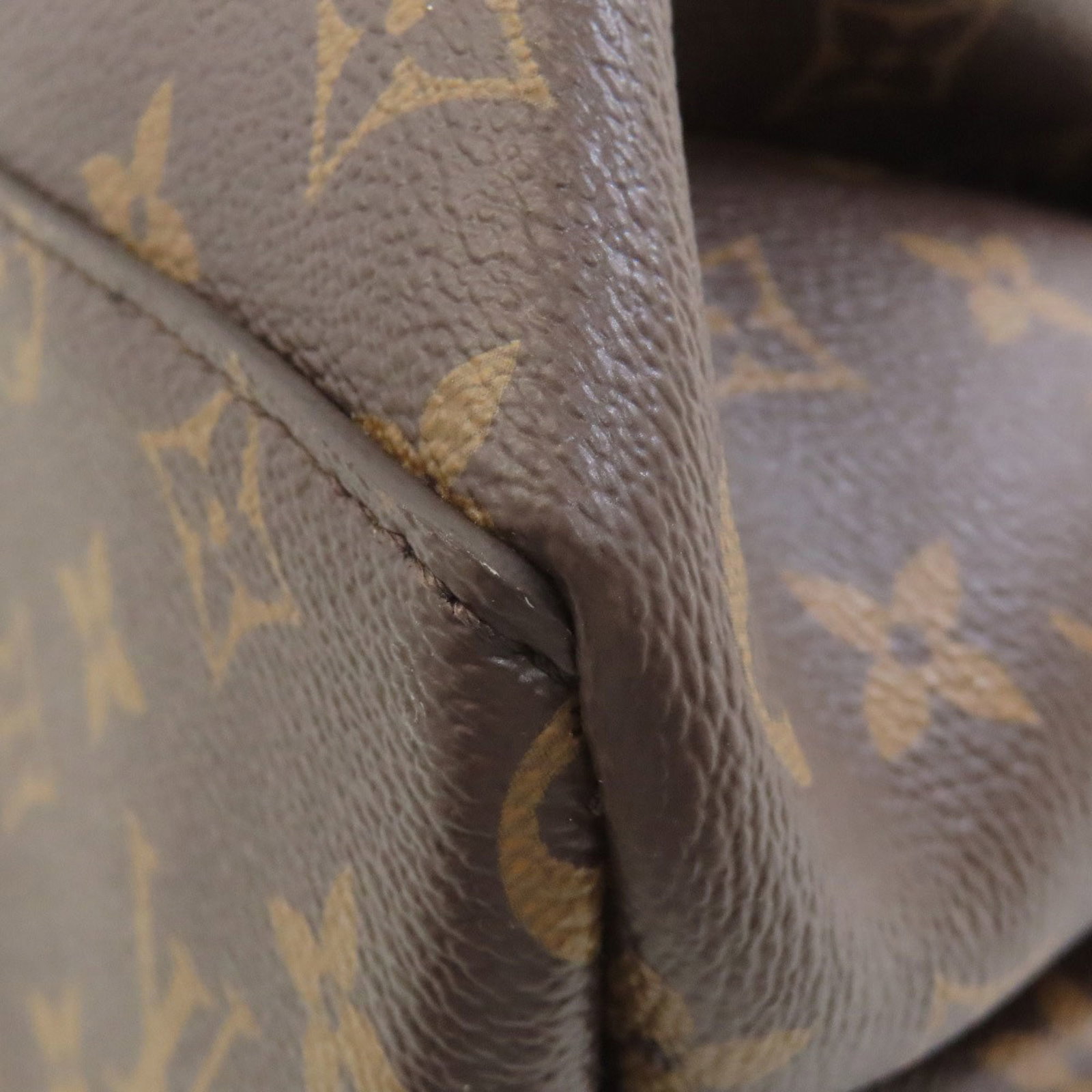 Louis Vuitton Monogram Handbag - 18