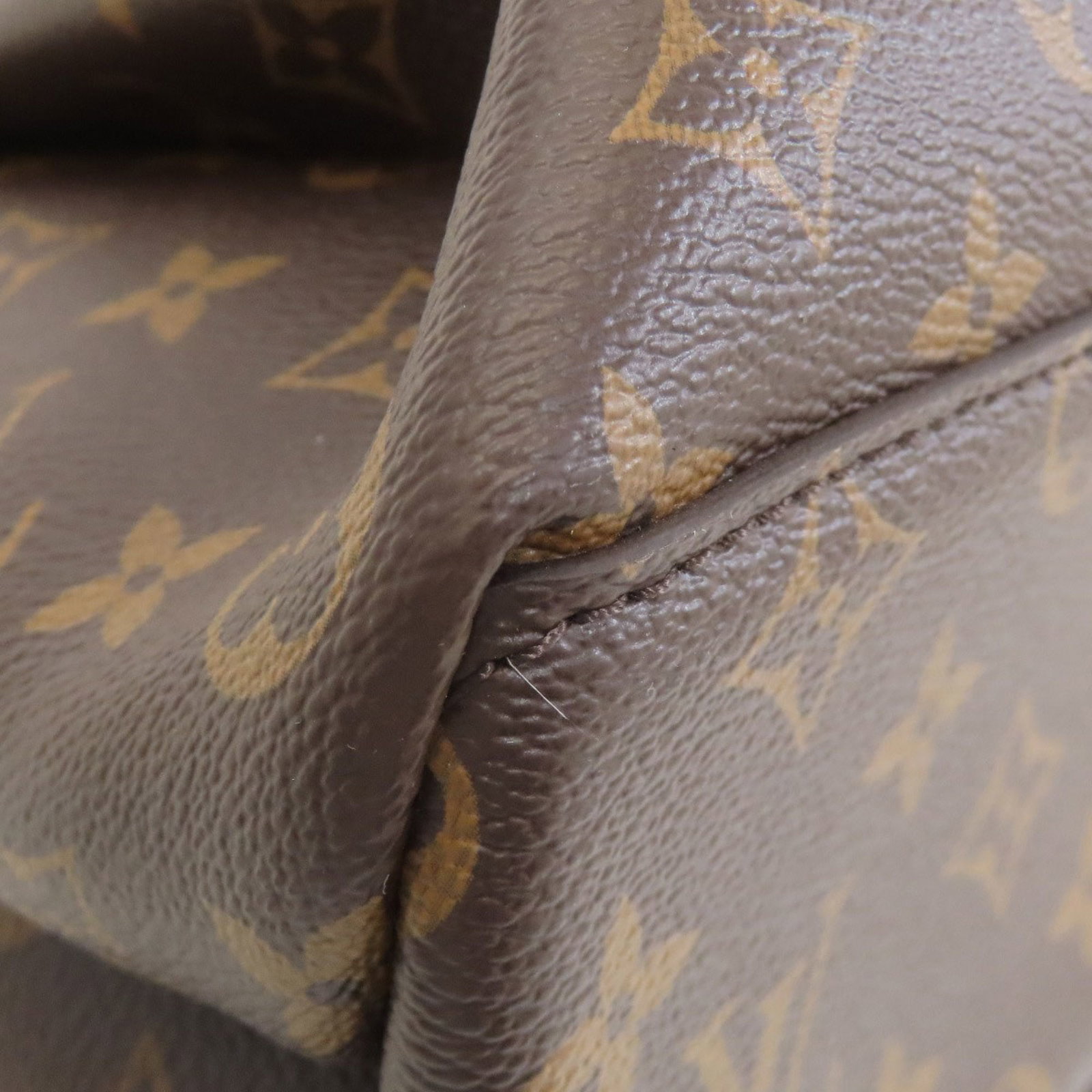 Louis Vuitton Monogram Handbag - 19