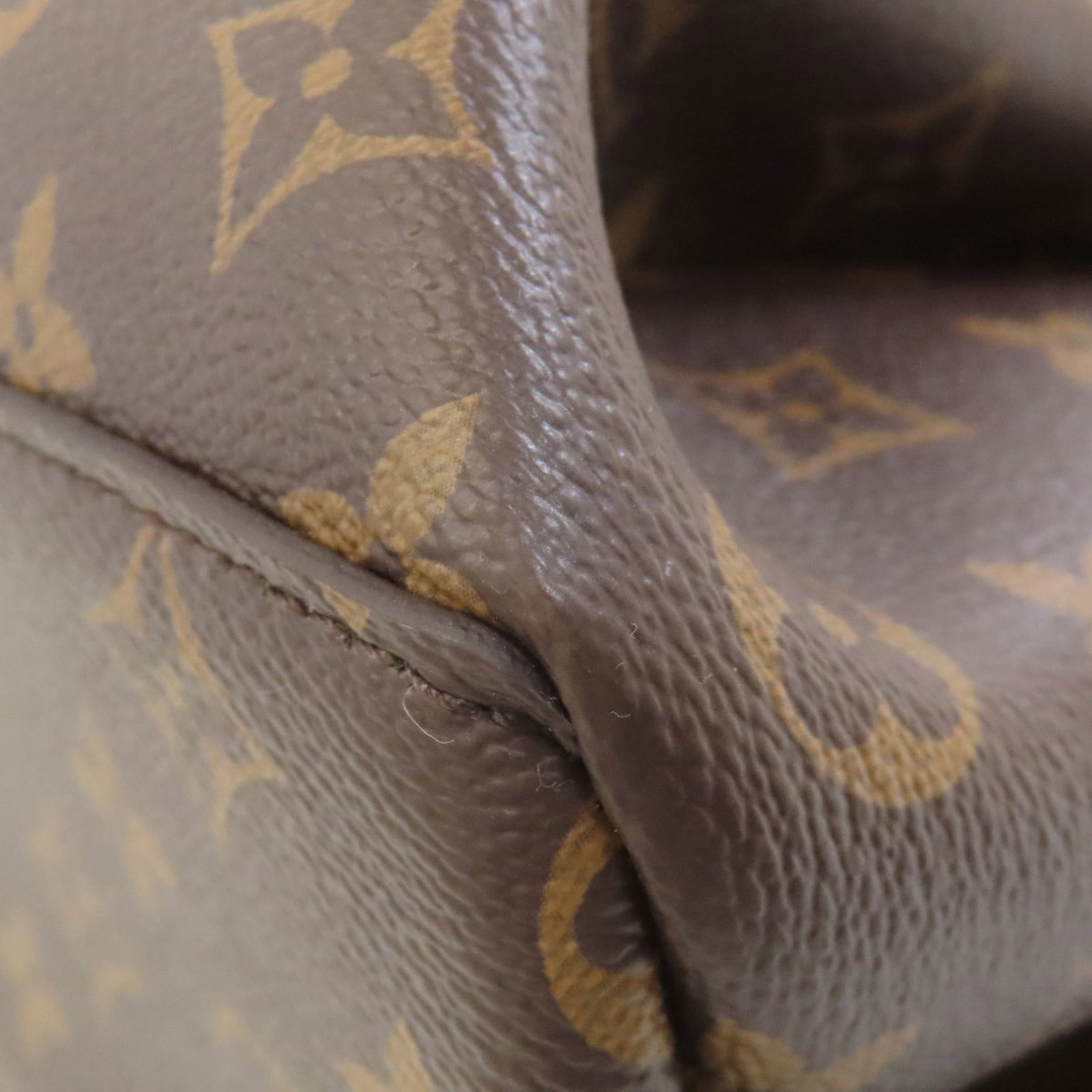 Louis Vuitton Monogram Handbag - 20