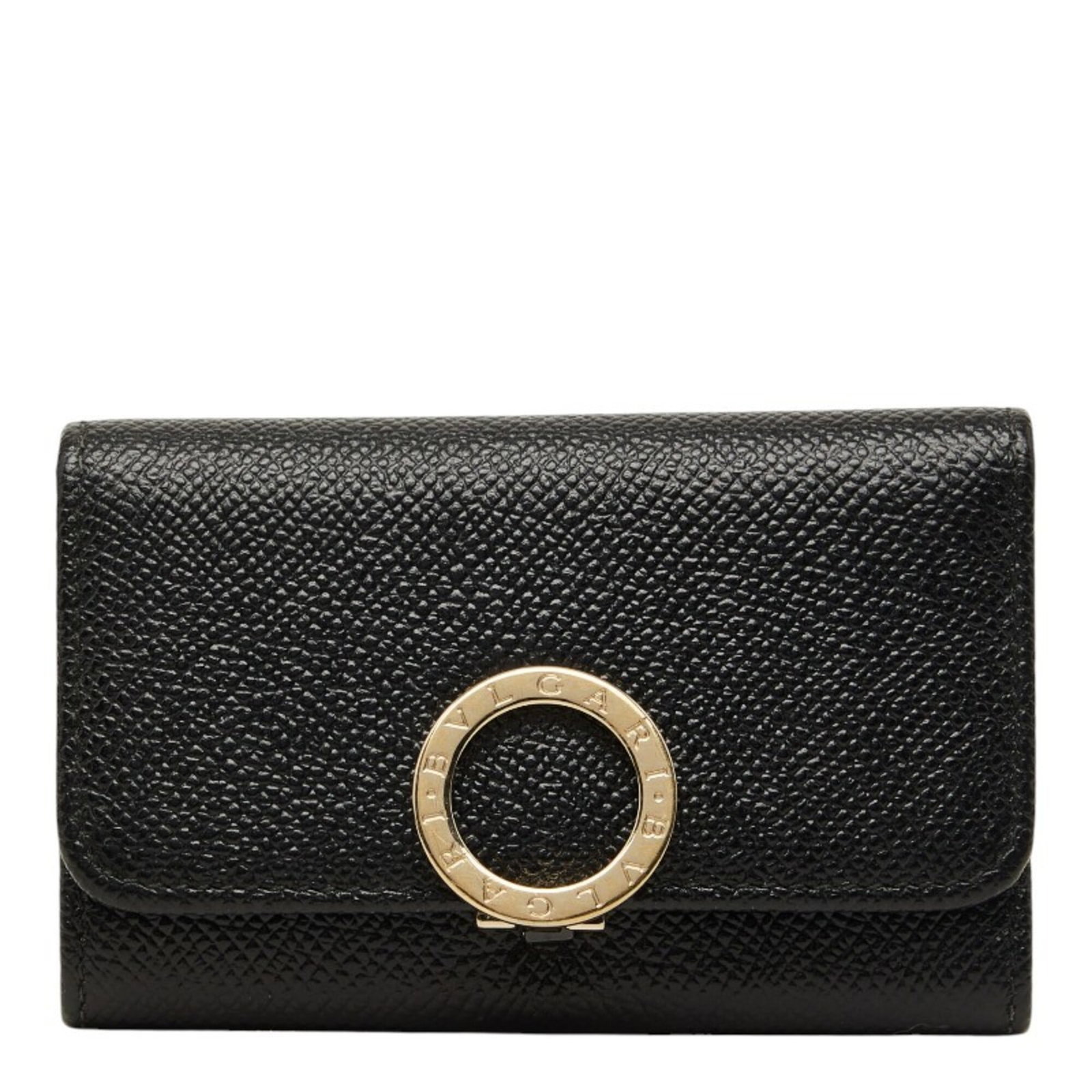 Bvlgari leather keycase: Bvlgari leather keycase Bvlgari leather keycase in sleek black, measuring 10.5cm x 6.5cm x 2cm. This compact, stylish accessory features high-quality leather construction and a slim, portable design.