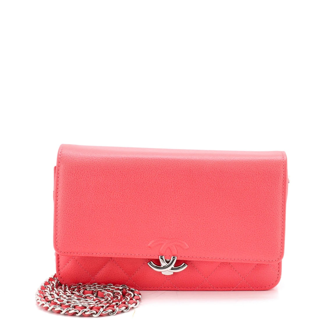 Chain Wallet Box on Caviar Quilted Chanel CC: Chain Wallet Box on Caviar Quilted Chanel CC The Chain Wallet Box on Caviar Quilted Chanel CC boasts a striking pink Boucle exterior, adorned with a silver chain strap that adds a touch of elegance. T