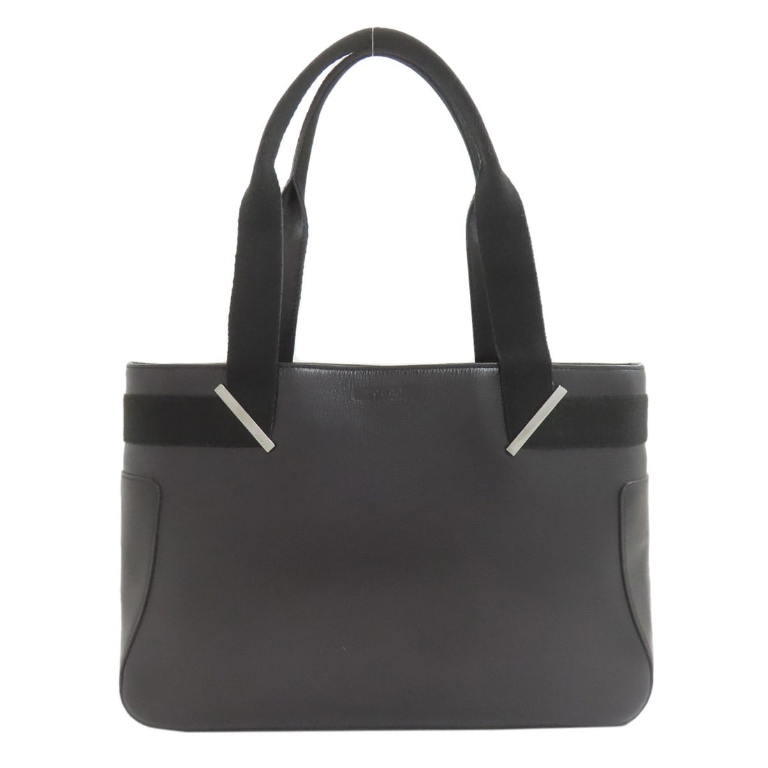 Gucci Logo Leather Handbag 73983: Gucci Logo Leather Handbag 73983 Black leather handbag with the iconic Gucci logo, made from high-quality leather. This classic style features a timeless design that exudes luxury and sophistication. 