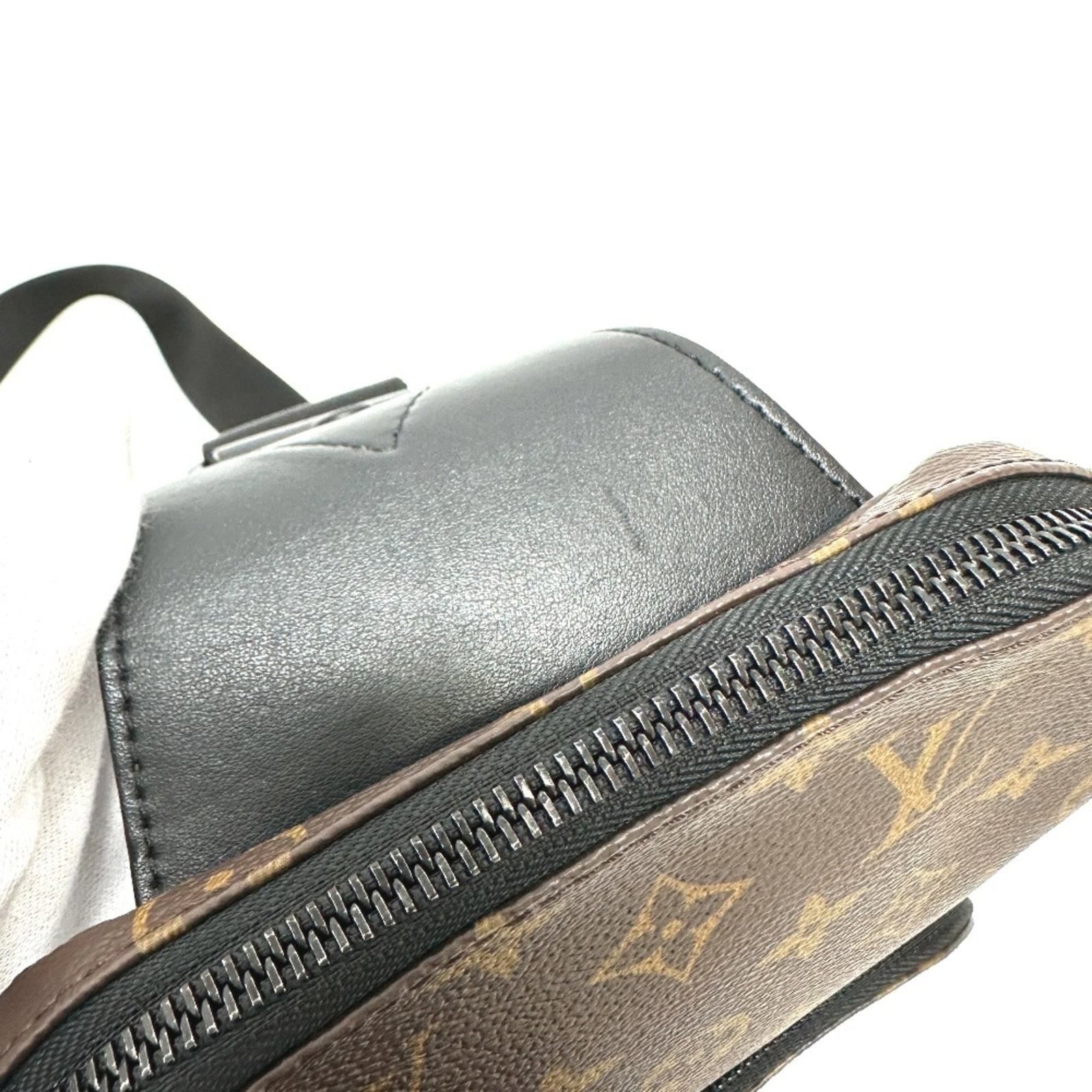 Louis Vuitton - 8